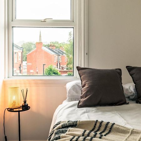 The Broadway Bath - 2 Bedrooms With Parking, Central Bath Exteriér fotografie