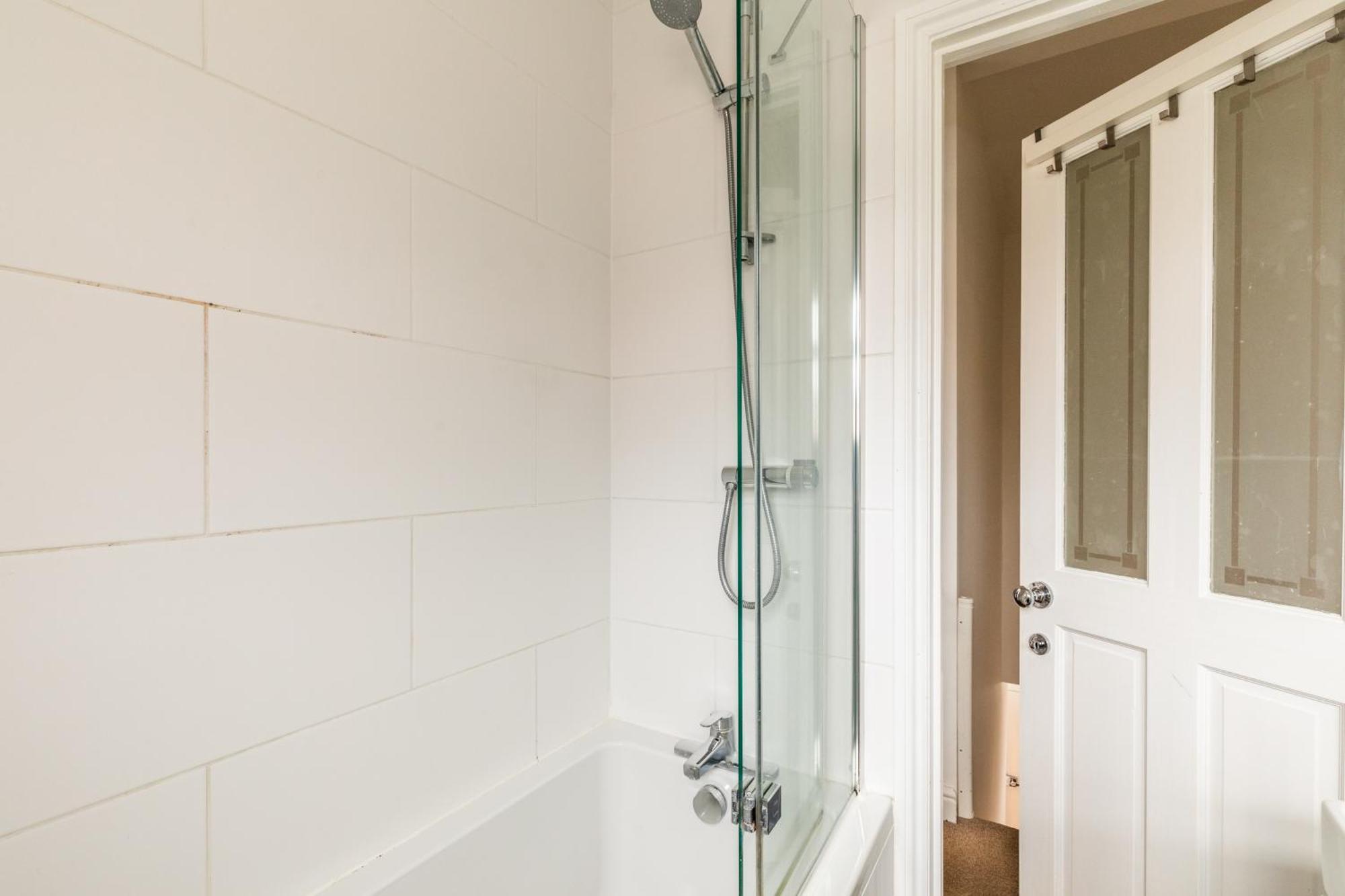 The Broadway Bath - 2 Bedrooms With Parking, Central Bath Exteriér fotografie